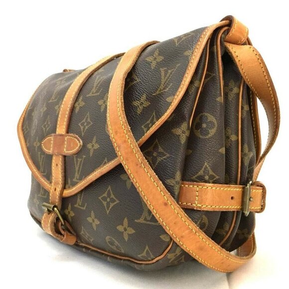 Auth Louis Vuitton Monogram Saumur 30 CrossbodyBag - Picture 4 of 12